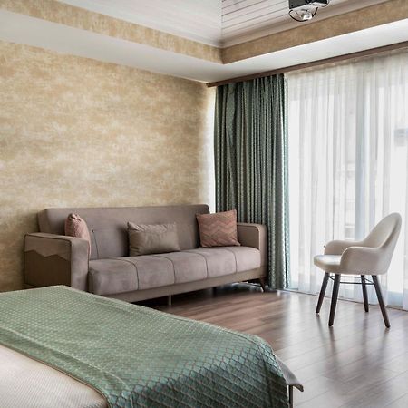 Castle Franco Suites อิสตันบูล ภายนอก รูปภาพ