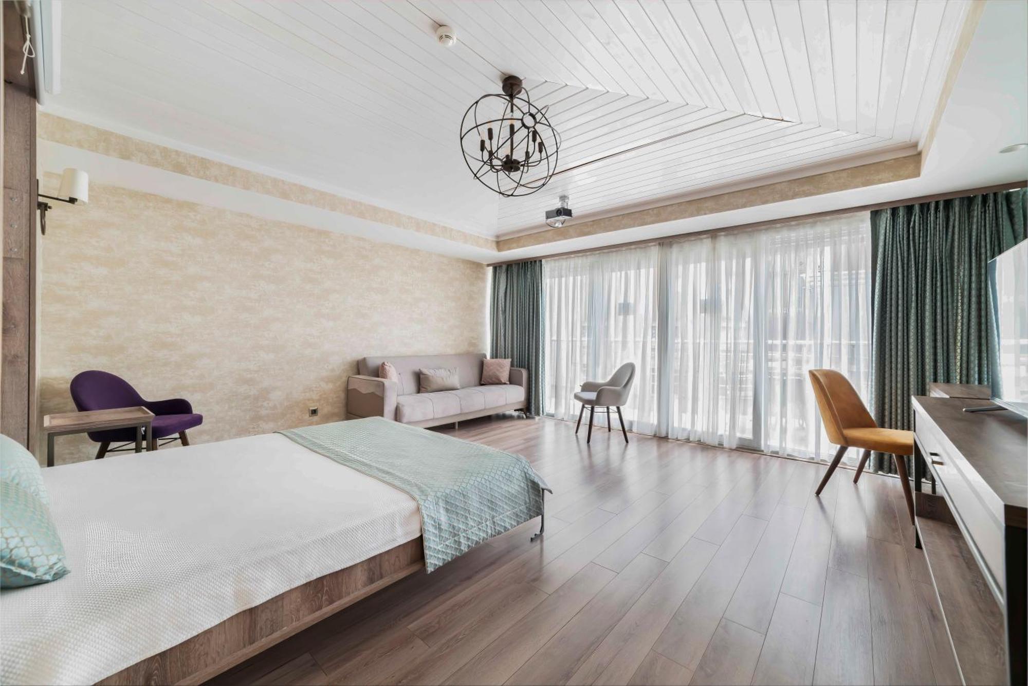 Castle Franco Suites อิสตันบูล ภายนอก รูปภาพ