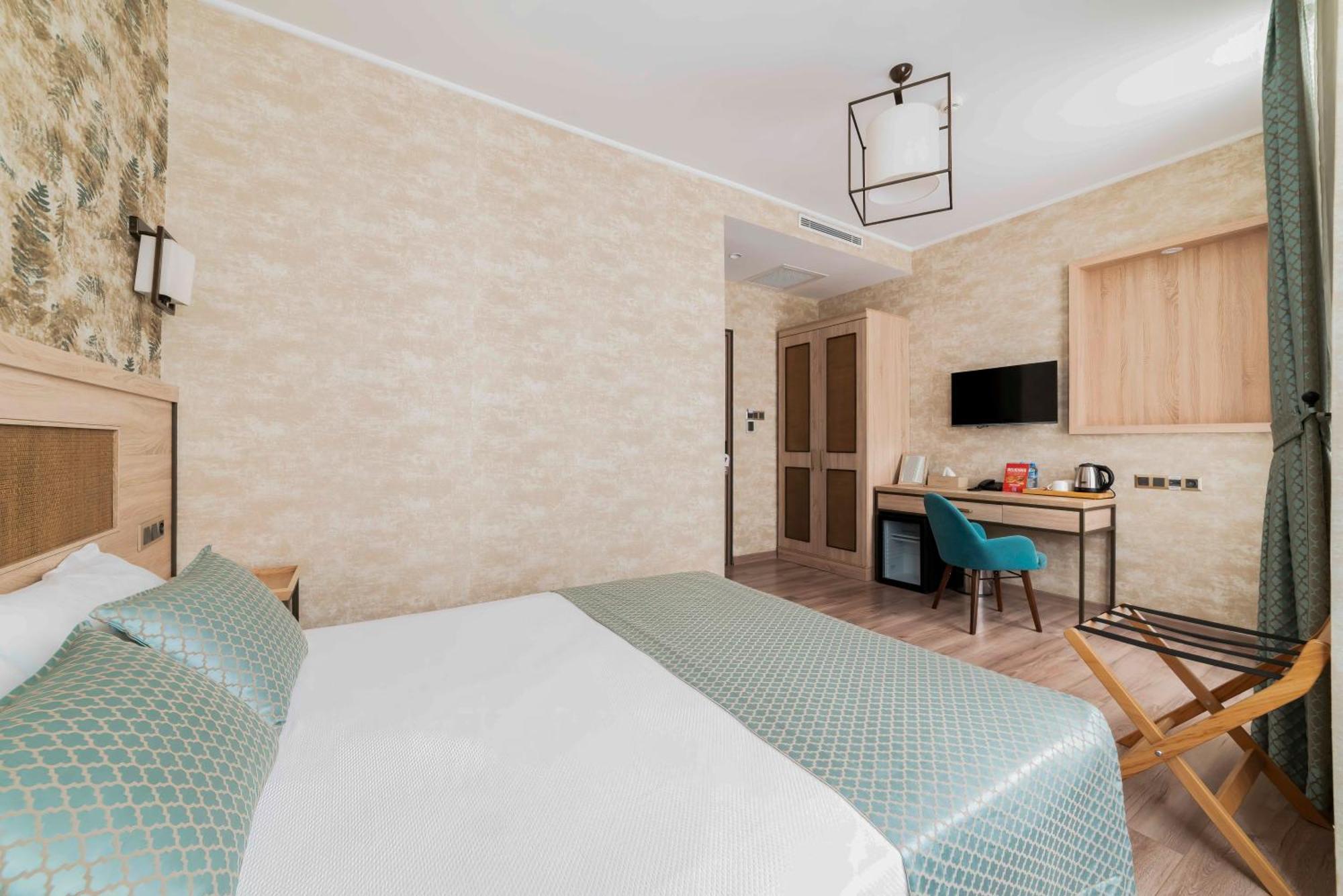 Castle Franco Suites อิสตันบูล ภายนอก รูปภาพ